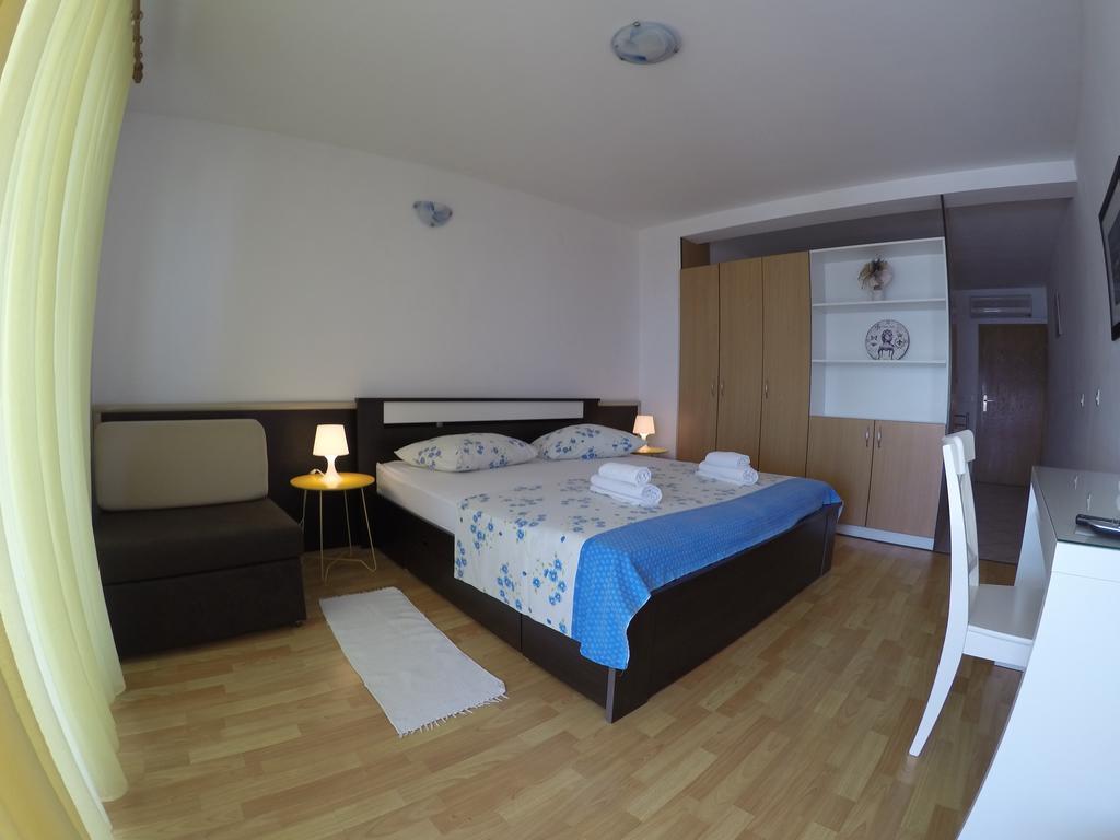 Guest House Stipe Brela Exterior foto